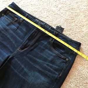 NWT AEO high rise kick crop Jean